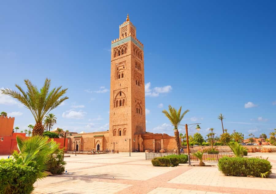 Marrakech: Majorelle & Menara Garden Tour and Carriage Ride - Should you book the Majorelle and Menara tour?