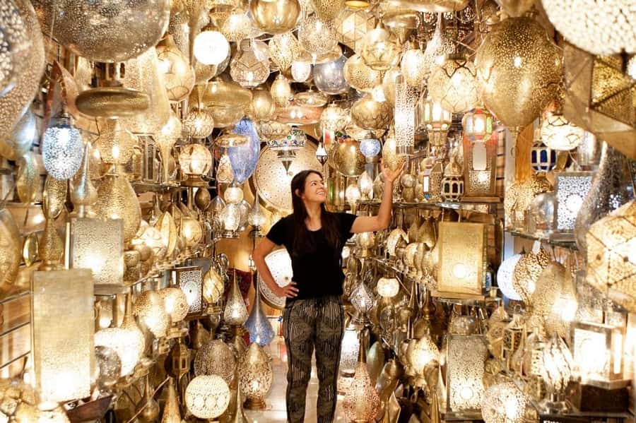 Marrakech: Medina and Souks Walking Tour - Shopping for rugs, leather, ceramics, and jewelry