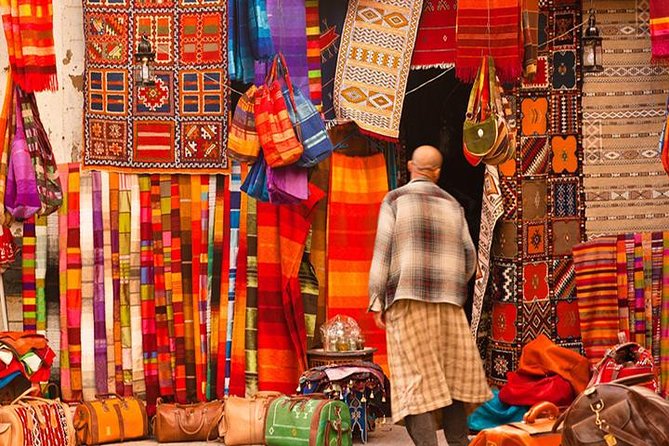 Marrakech: Medina Souks Guided Walking Tour - Souk des Teinturiers and the fabric-dyeing lanes