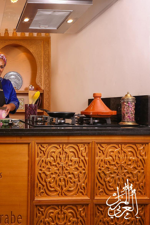 Marrakech: Moroccan Cooking Workshop at La Maison Arabe - Your own workstation changes the experience