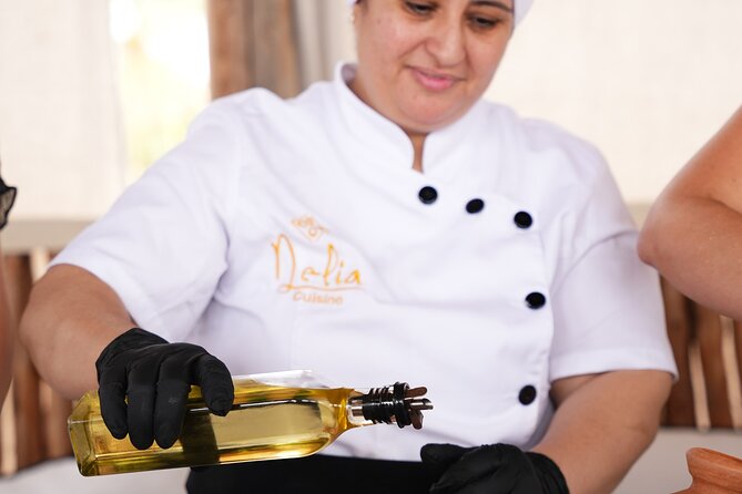 Marrakech Nelia Cooking Class - Meeting Youssef in the Marrakech neighborhood