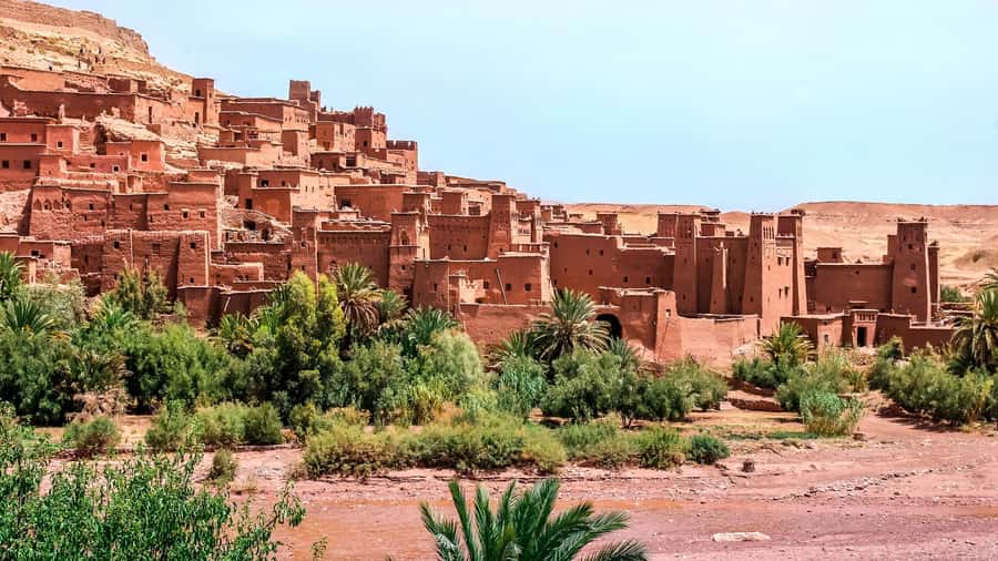 Marrakech: Ouarzazate and Ait Benhaddou Day Trip & Kasbah - Walking through Aït Benhaddou