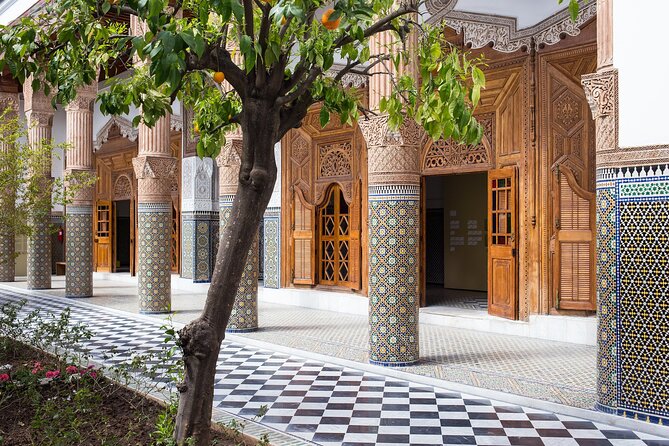 Marrakech: Palace, Museum, Madrasa & Medina Highlights Tour - Souk Semmarine and the craft lanes