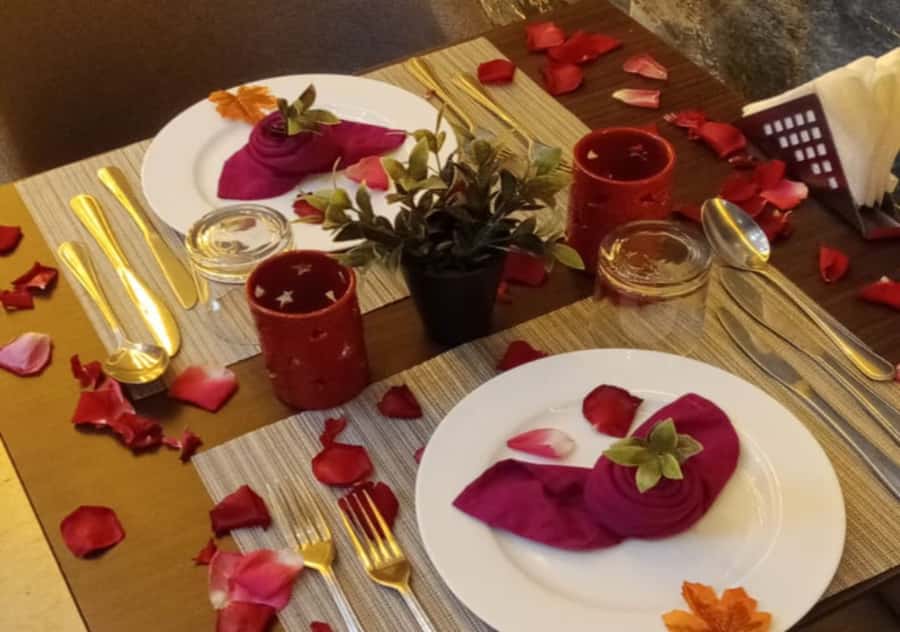 Marrakech: Romantic Spa Experience with Dinner - The hammam ritual with black soap and eucalyptus