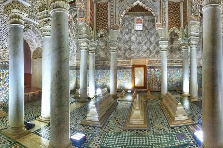 Marrakech: Saadian Tombs, Bahia Palace, Medina and Souk Tour - Starting at Cafe Argana in Jemaa el-Fna