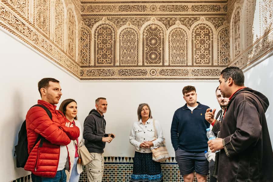 Marrakech: Saadian Tombs & Bahia Palace, Medina Guided Tour - Why this is a smart first walk in Marrakech