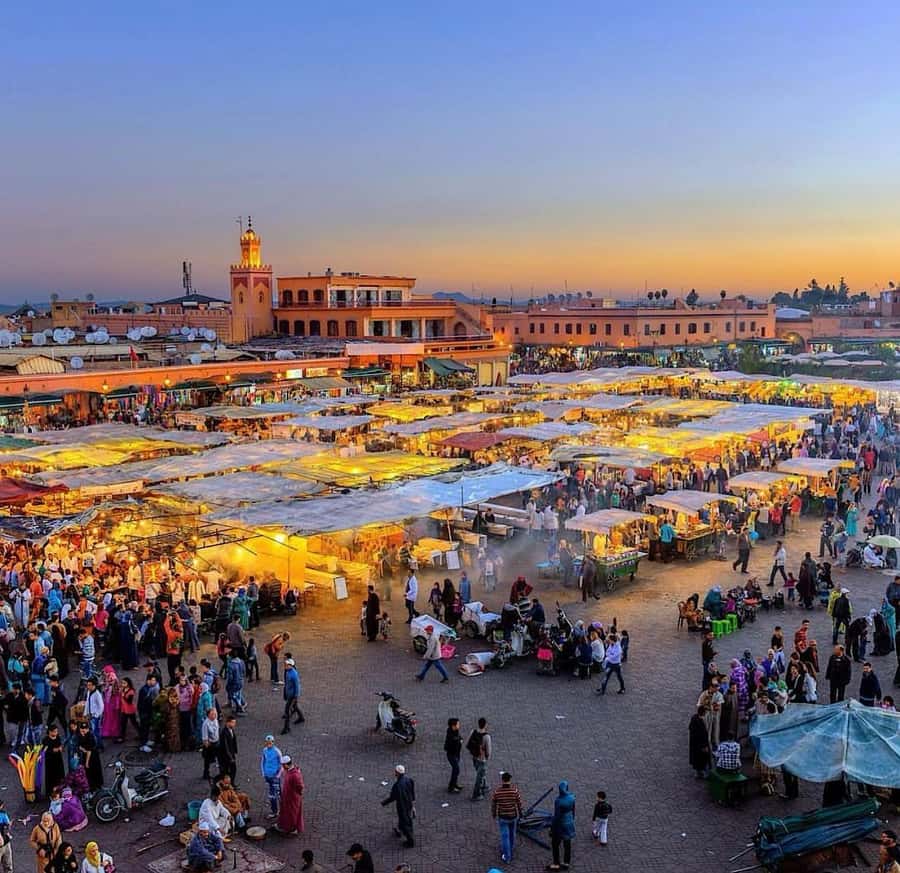Marrakech: Souk Tour & Berber Hammam with Massage - The guides make the difference on the walking section
