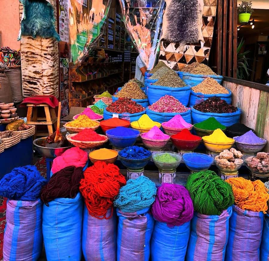Marrakech: Souk Tour & Berber Hammam with Massage - What you receive for $61