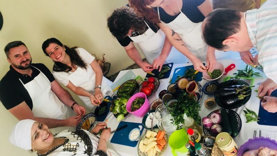 Marrakech: Traditional Moroccan Cooking Class & Market Visit - Chicken tagine, vegetarian dishes and the meal itself