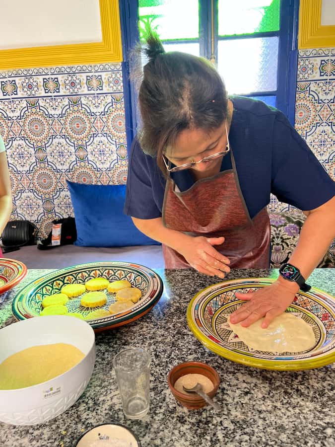 Marrakech: Traditional Moroccan Crepes & Bread Cooking Class - Why the small group matters