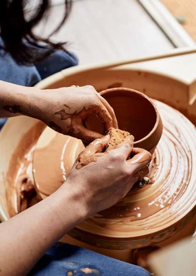 Marrakech: Workshop for Pottery - A family pottery studio beyond the medina