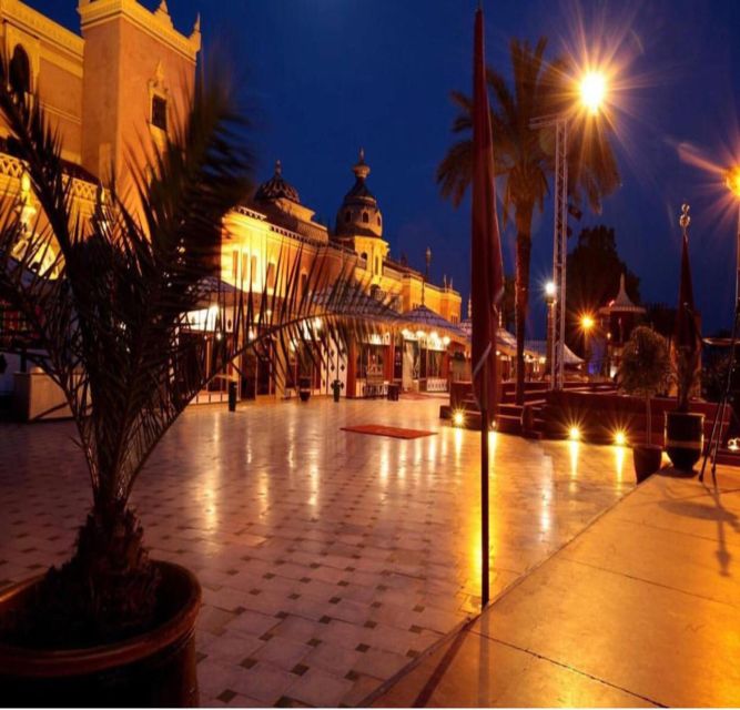 Marrakesh: Fantasia Show & Moroccan Dinner - The Fantasia arena and its horsemen