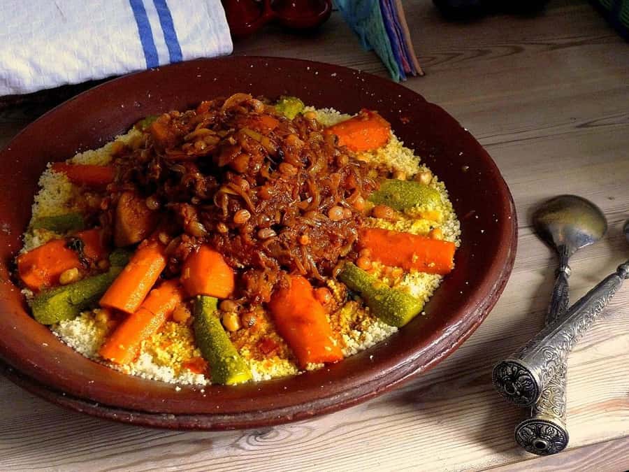 Marrakesh: Guided Street Food Tasting by Locals - Méchoui, tangia, kofte, and fresh bread