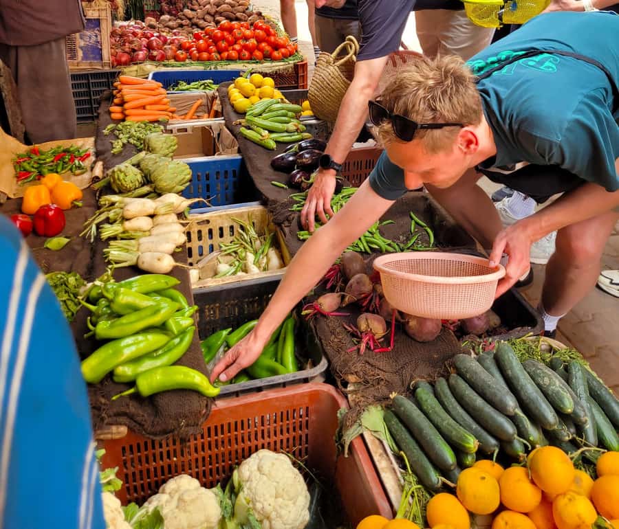 Marrakesh: Moroccan Dishes Cooking Class with a Local Chef - A Marrakesh cooking class that starts in the market