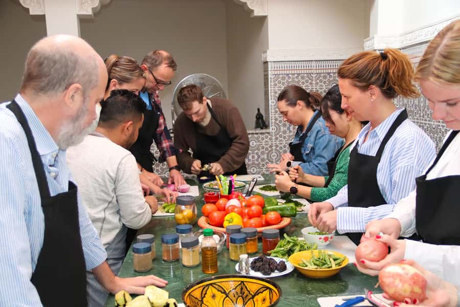 Marrakesh: Moroccan Dishes Cooking Class with a Local Chef - What the cultural explanations add