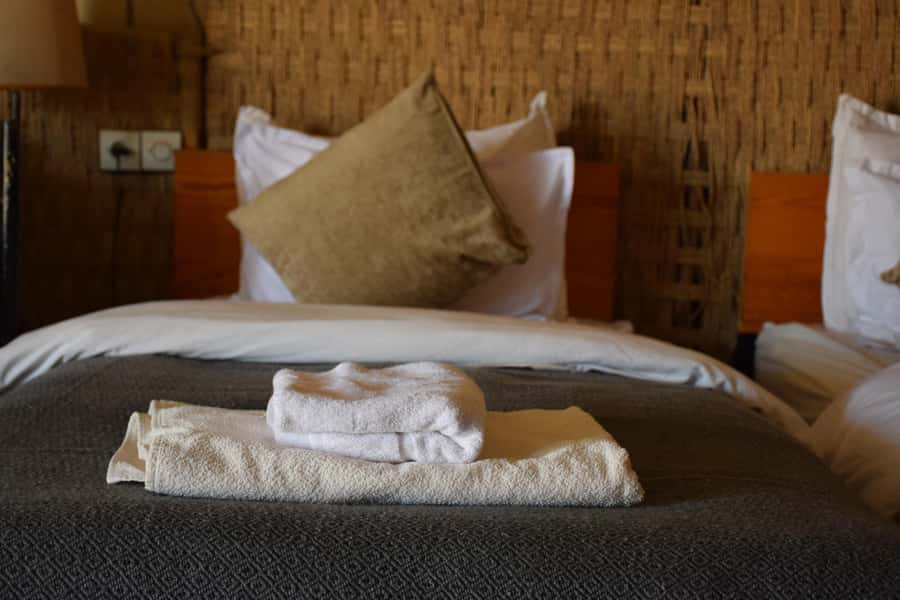 Merzouga: Overnight Stay in Luxury Desert Tent with Dinner - Sunrise, breakfast, and the choice of return