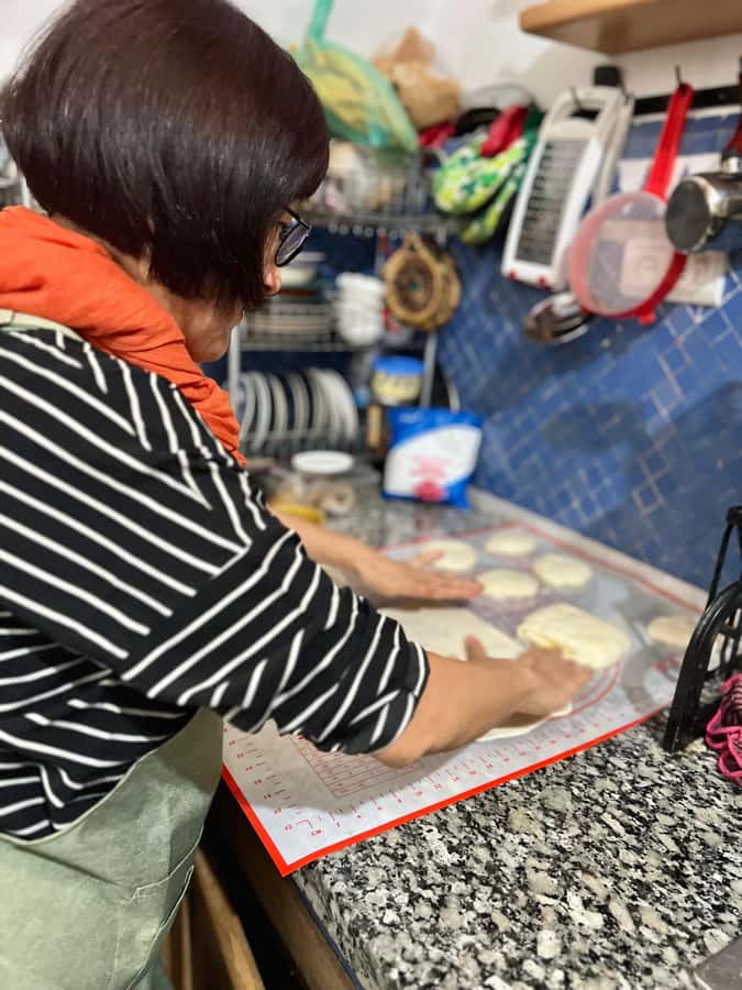 Moroccan Crepes & Pastries Kitchen - Mint tea and the social side of the class