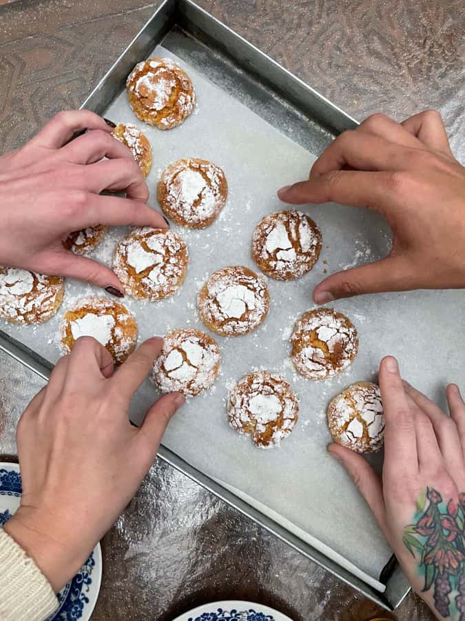 Moroccan Crepes & Pastries Kitchen - Picking between msemen, baghrir, and Moroccan pastries