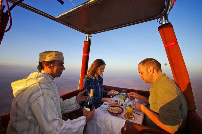 Morocco 8-Night Tour: Chefchaouen, Desert & Hot Air Balloon - What this Morocco tour is really offering