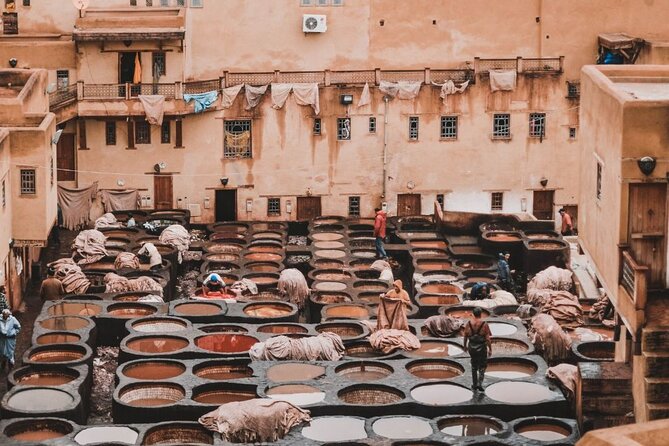 Morocco 8-Night Tour: Chefchaouen, Desert & Hot Air Balloon - The Middle Atlas road to the Sahara