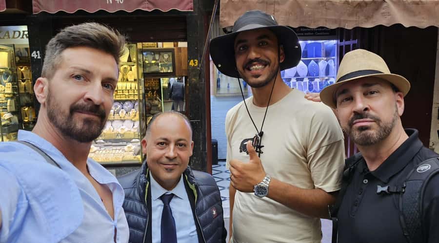Night Tour of Casablanca with Street Food Tasting - Habous: the longest stop and the shopping chance