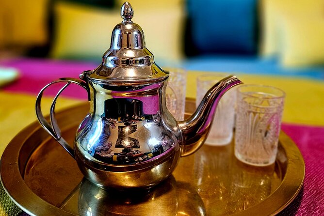 Old local Market visit+Moroccan cooking class with a local family - Key points to know