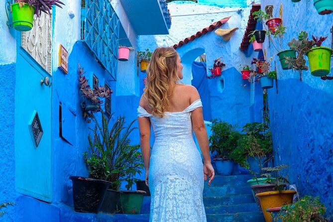 Photographer in Chefchaouen - Portraits through Chefchaouen’s blue medina