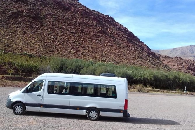 Private Airport pick up/drop off in Casablanca/Best price&cars - The ride into Casablanca city center
