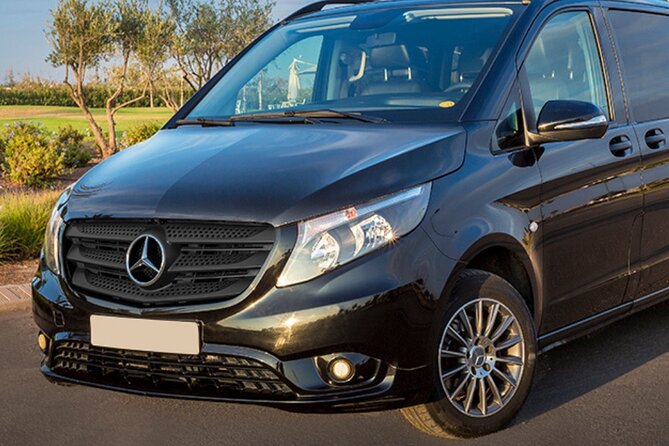 Private Casablanca Layover Tour with Round-Trip Airport Transfer - Meeting your driver at Mohammed V International Airport
