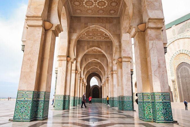 Private Guided Tour of Casablanca Including Mosque Entrance - Casablanca’s central squares take only a few minutes each