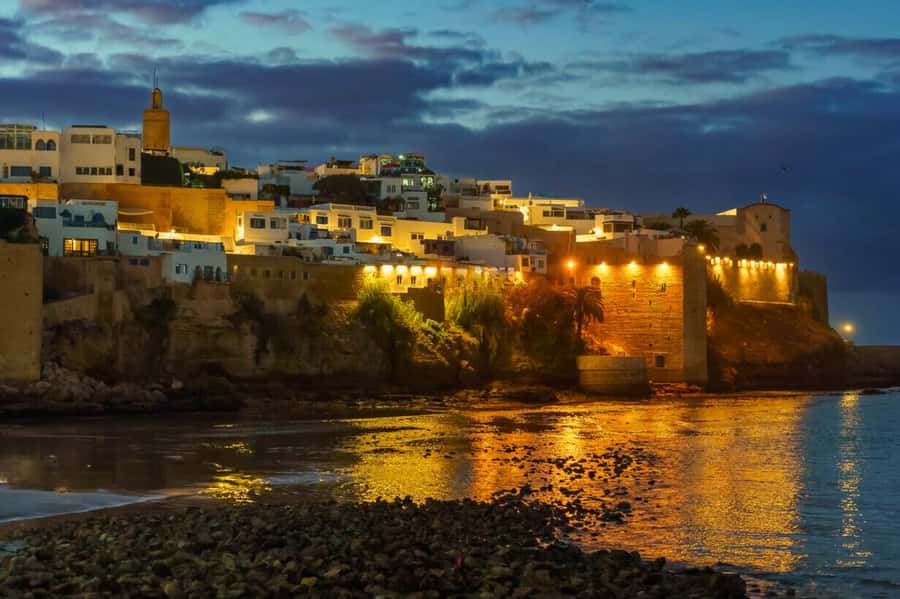 Rabat: Night Tour with traditional Moroccan Dinner - An hour in Rabat’s old market