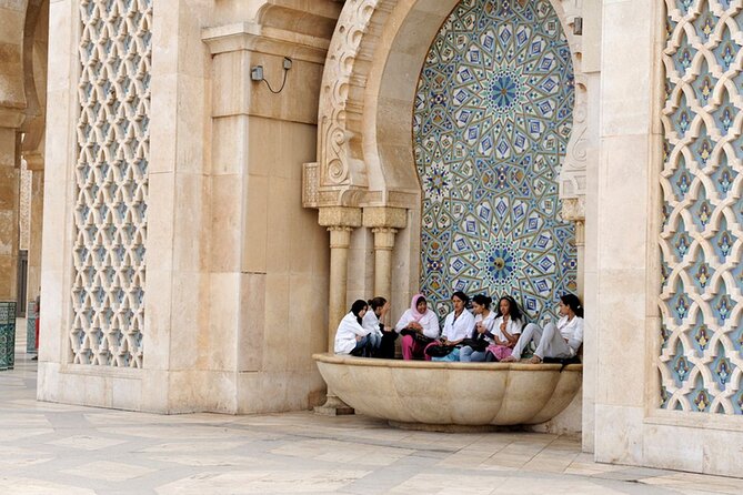 Religious Casablanca: Private Spiritual Tour Including Hassan II Mosque Visit - The pace, guide, and private format