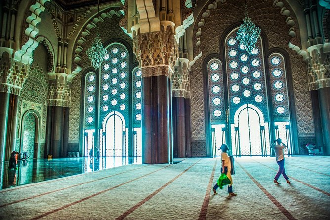 Religious Casablanca: Private Spiritual Tour Including Hassan II Mosque Visit - Clothing, transport, and simple planning tips