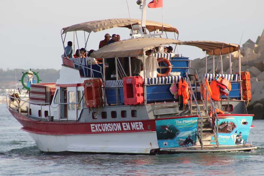 Sea excursion with BBQ, fishing, and swimming - BBQ fish, salad, and tea at sea