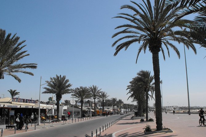 Seafront Promenade - A safety and service point to consider