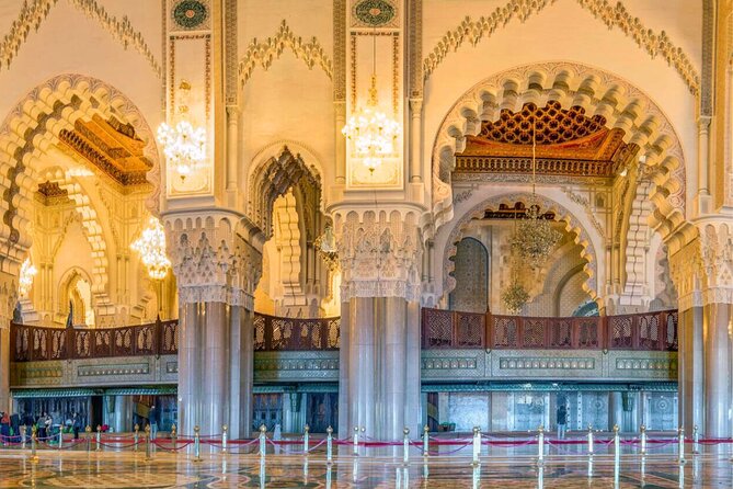 Skip the line Hassan 2 mosque Premium Tour entry ticket included - The prayer hall, courtyard, and Moorish details