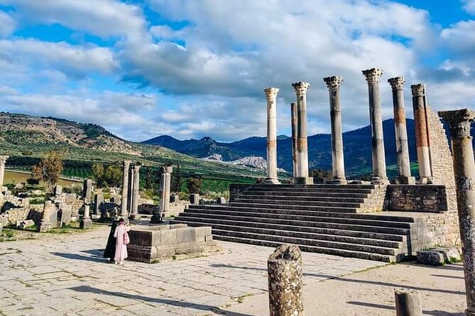 Small-Group Full-Day Meknes, Volubilis and Moulay Idriss Zerhoun Tour from Fez - Guide Quality and Shopping Stops