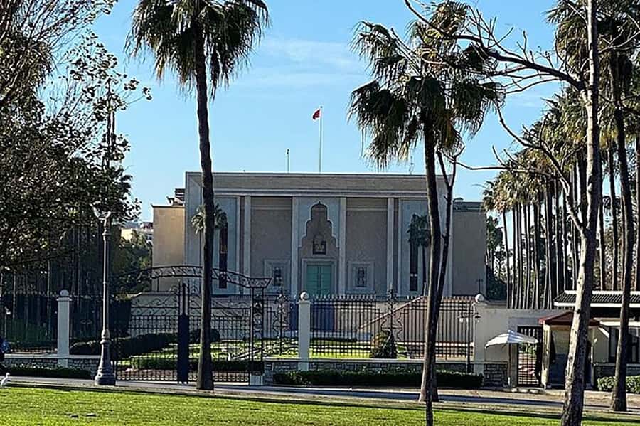 Tangier: Private City Walking Tour with Pickup - What your guide adds to the experience