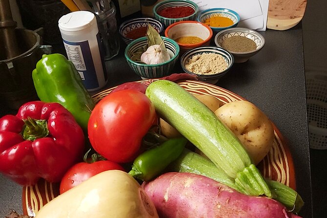Traditional Moroccan and Berber cooking classes - Reading Moroccan cuisine through its spices