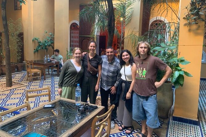 Walking Tour in Old Medina Fez with Official Guide - What the private format really gives you